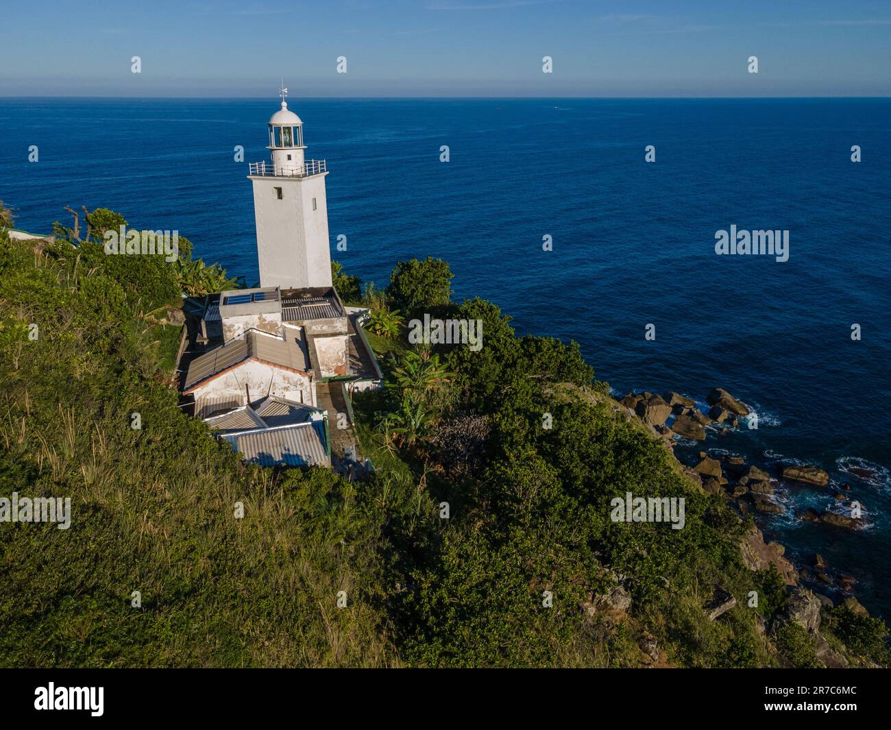 Le phare de Ponta do Boi, à Ilhabela, au sud-est du Brésil Banque D'Images