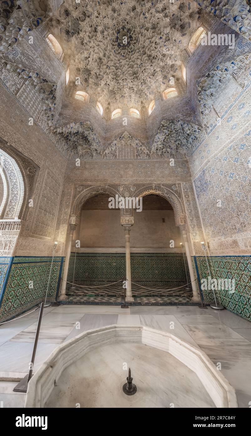 Salle des Abécerrages (Sala de los Abécerrajes) aux palais Nasrides de l'Alhambra - Grenade, Andalousie, Espagne Banque D'Images