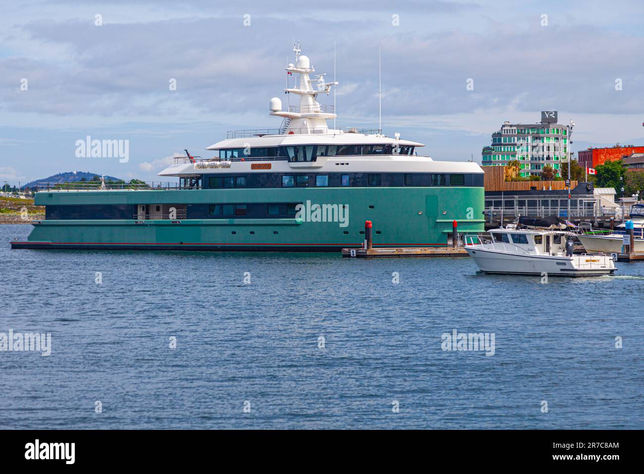 Grand yacht de luxe ANAWA dans le port de Victoria en Colombie-Britannique Canada Banque D'Images