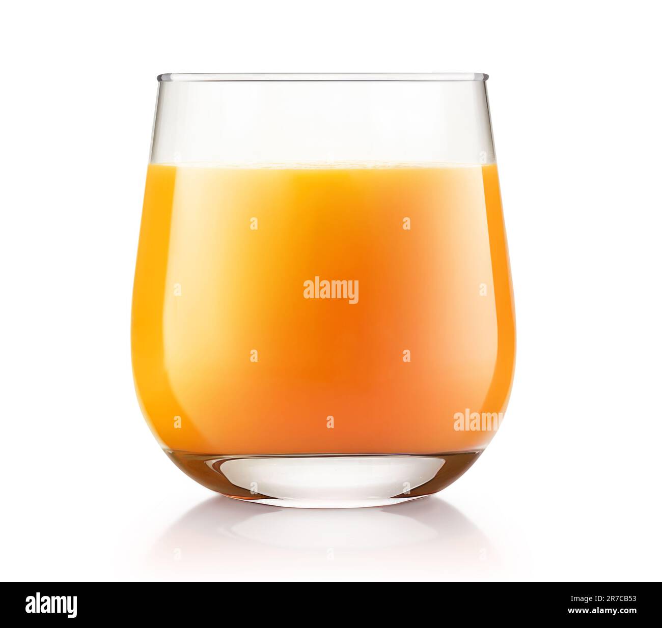 Un verre de jus d'orange, isolé sur fond blanc Banque D'Images