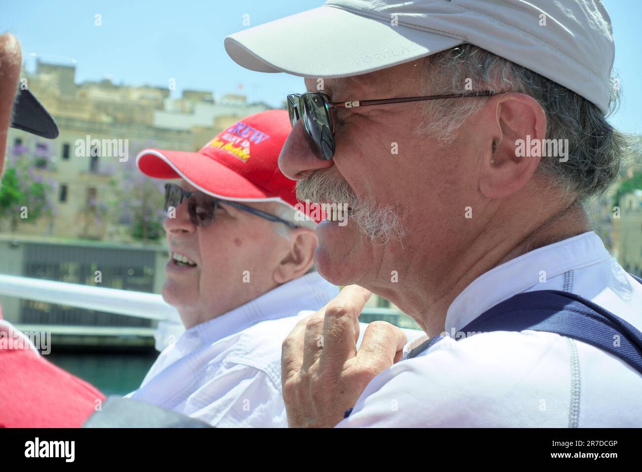 Portrait homme âgé avec grande moustache sur le ferry de Vittoriosa, trois villes, Malte Banque D'Images