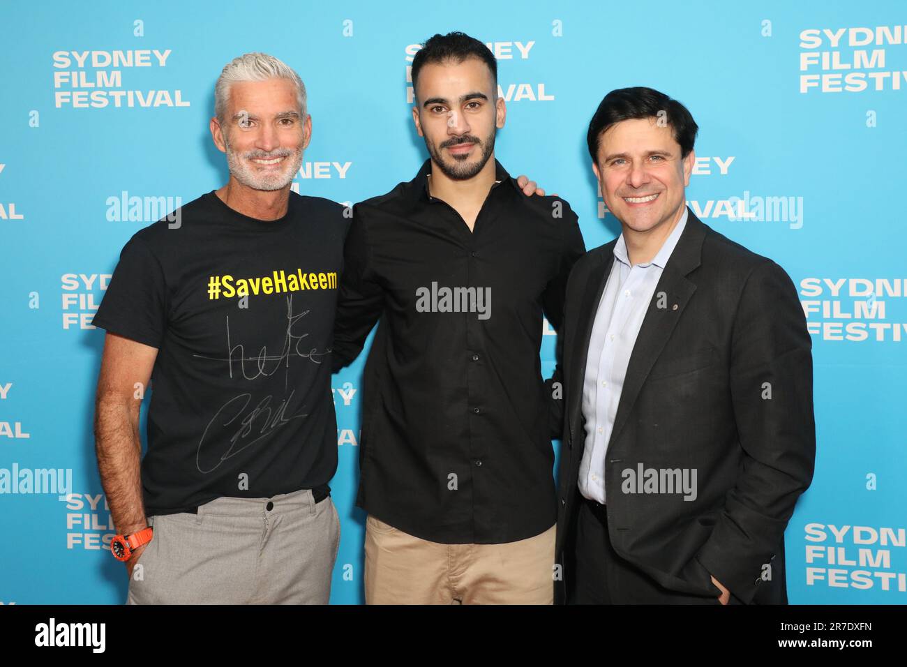 Sydney, Australie. 15th juin 2023. 70th Sydney film Festival: Première australienne, le tapis rouge Defenders à Event Cinemas George Street. En photo, de gauche à droite : Craig Foster (casting), Hakeem al-Araibi (casting) et Talal Yassine. Credit: Richard Milnes/Alamy Live News Banque D'Images