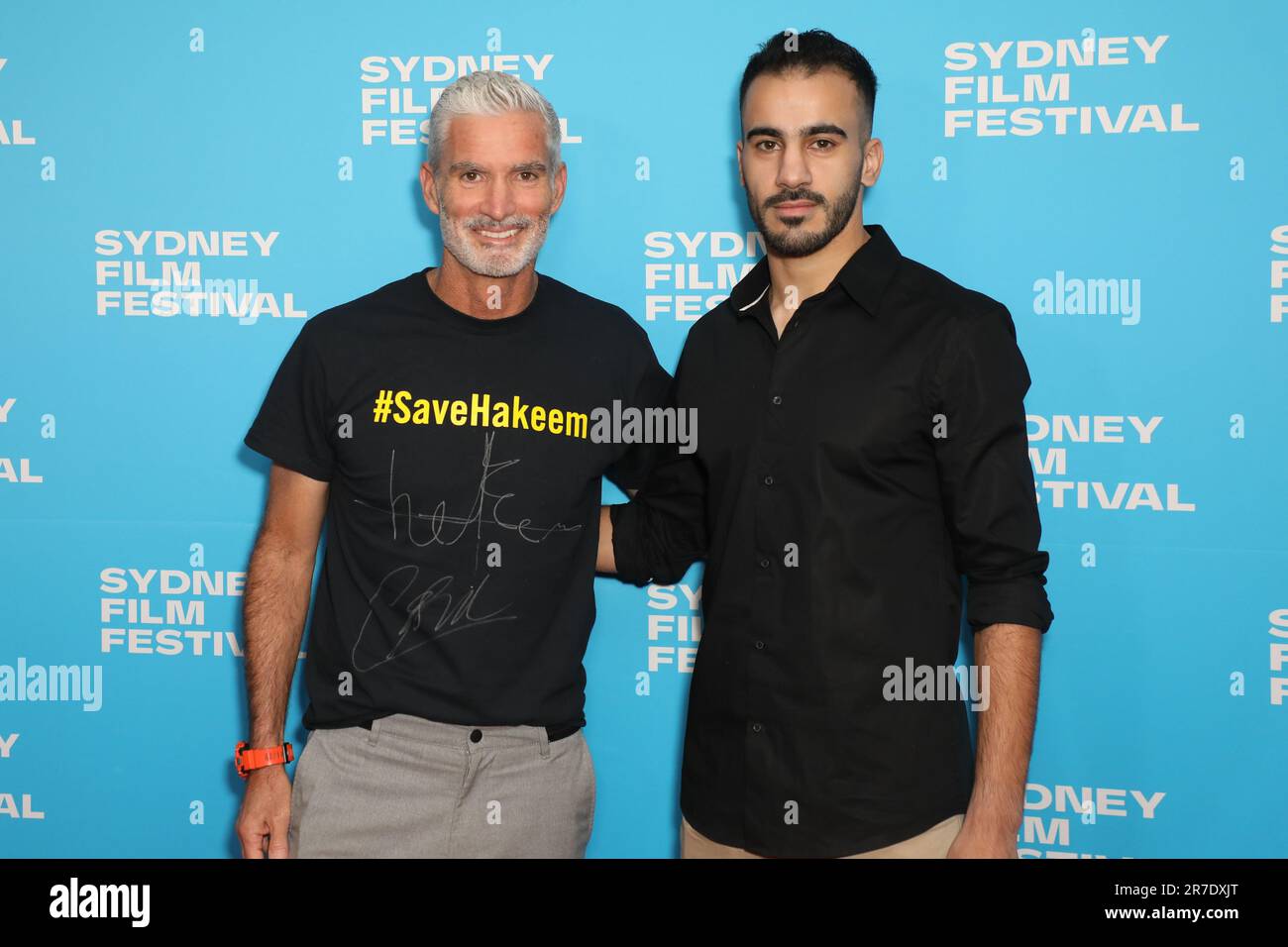 Sydney, Australie. 15th juin 2023. 70th Sydney film Festival: Première australienne, le tapis rouge Defenders à Event Cinemas George Street. En photo, de gauche à droite : Craig Foster (casting) et Hakeem al-Araibi (casting). Credit: Richard Milnes/Alamy Live News Banque D'Images