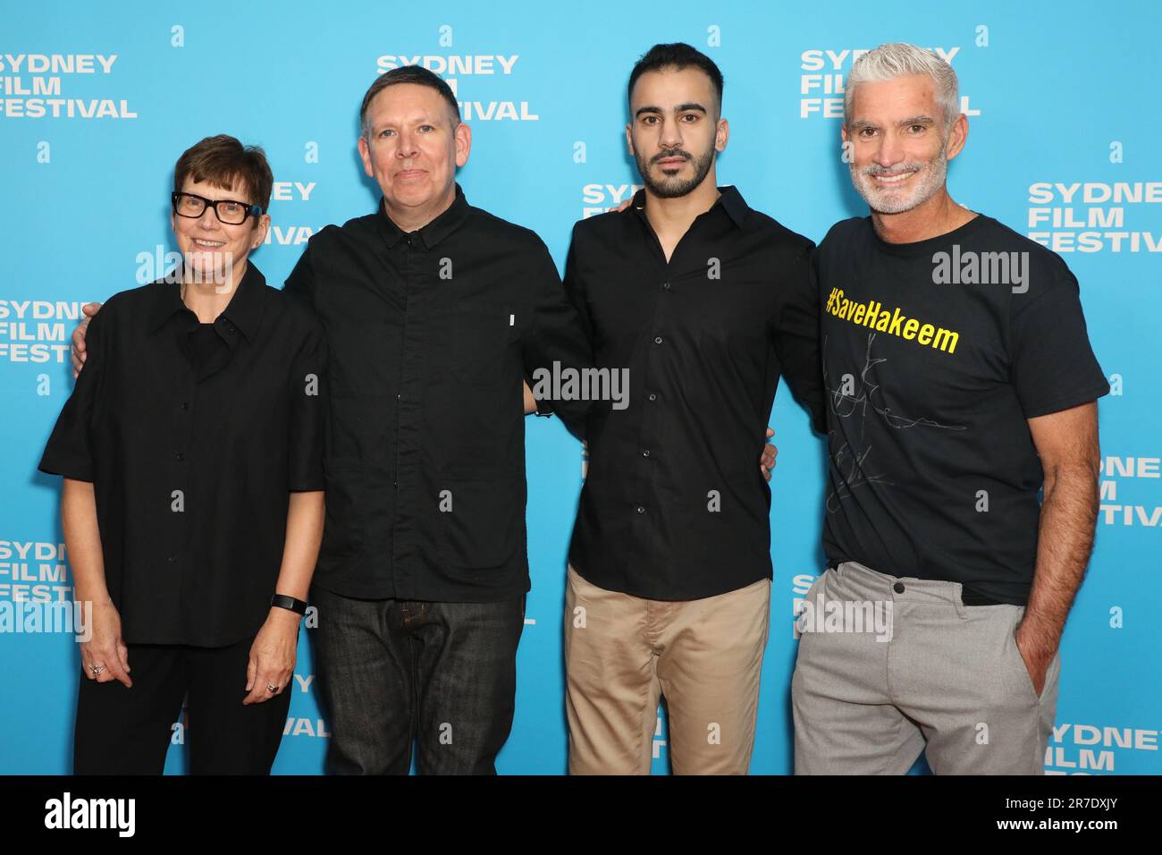 Sydney, Australie. 15th juin 2023. 70th Sydney film Festival: Première australienne, le tapis rouge Defenders à Event Cinemas George Street. En photo, de gauche à droite : Jenny Neighbor (responsable des programmes du MFS), Matthew Bate (directeur), Hakeem al-Araibi (casting) et Craig Foster (casting). Credit: Richard Milnes/Alamy Live News Banque D'Images