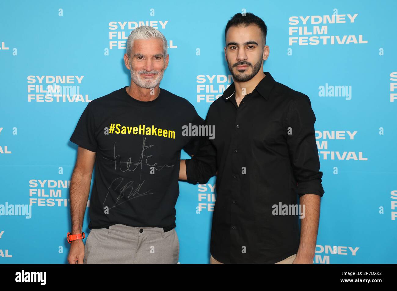Sydney, Australie. 15th juin 2023. 70th Sydney film Festival: Première australienne, le tapis rouge Defenders à Event Cinemas George Street. En photo, de gauche à droite : Craig Foster (casting) et Hakeem al-Araibi (casting). Credit: Richard Milnes/Alamy Live News Banque D'Images