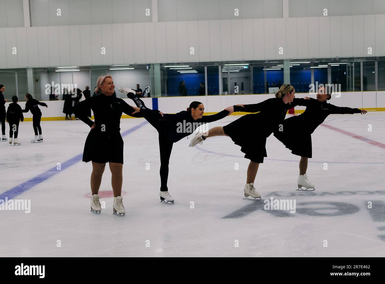 14 juin 2023. Le centre de patinage sur glace Lee Valley est lancé par Robin cousins lors d'un événement qui a vu les équipes locales et les écoles participer. Banque D'Images
