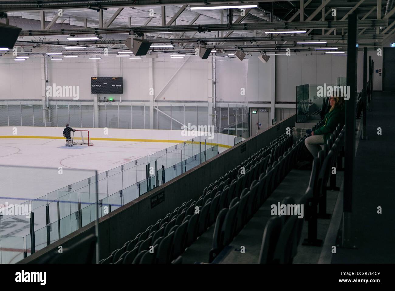 14 juin 2023. Le centre de patinage sur glace Lee Valley est lancé par Robin cousins lors d'un événement qui a vu les équipes locales et les écoles participer. Banque D'Images