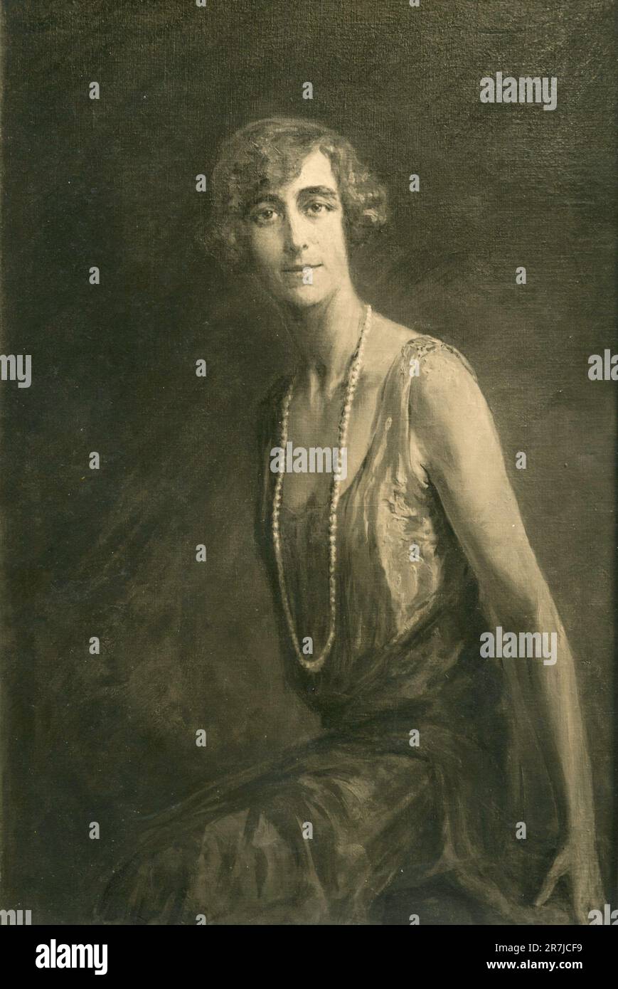 Portrait d'une femme d'âge moyen avec un long collier de perles, peinture 1920s Banque D'Images