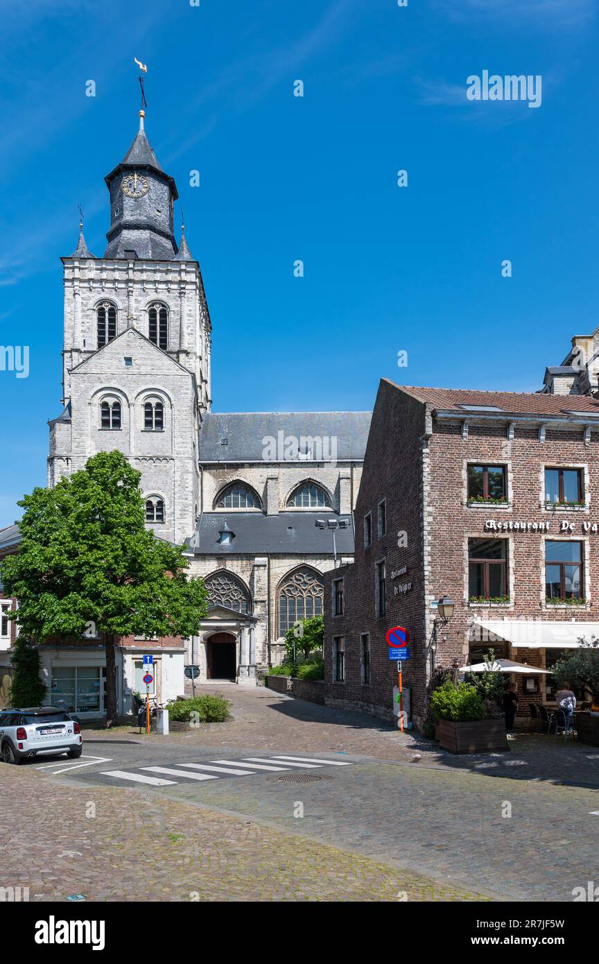 Tienen, Brabant flamand, Belgique - 29 mai 2023 - l'église Saint-Germanus de l'ancien marché de la Catlle Banque D'Images