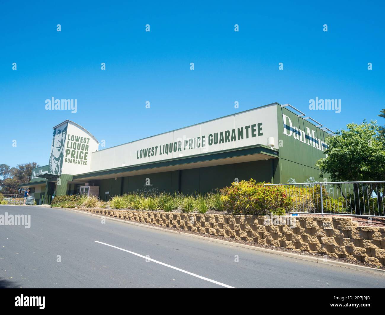 Vue extérieure d'un magasin de vins et spiritueux Dan Murphy lors d'une journée ensoleillée en Australie méridionale, en Australie. Banque D'Images