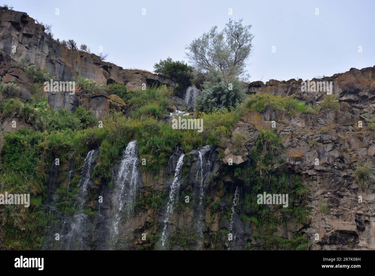 Une vue à couper le souffle sur la superbe région de Twin Falls dans l'Idaho depuis le majestueux Snake River Canyon. Banque D'Images
