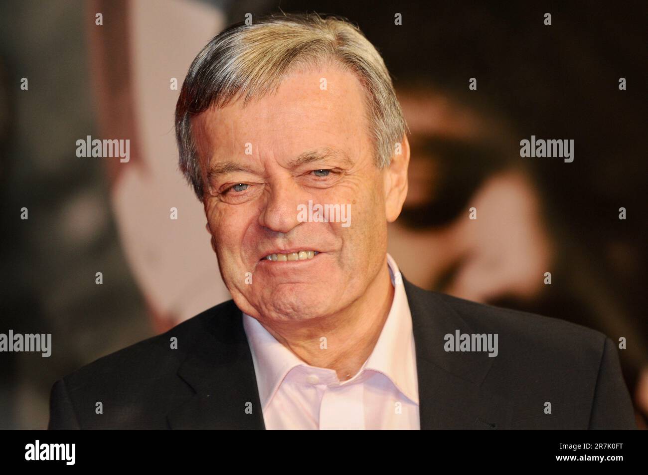 Tony Blackburn, la première européenne de Michael Jackson : la vie d'une icône, Empire Leicester Square, Londres. ROYAUME-UNI Banque D'Images