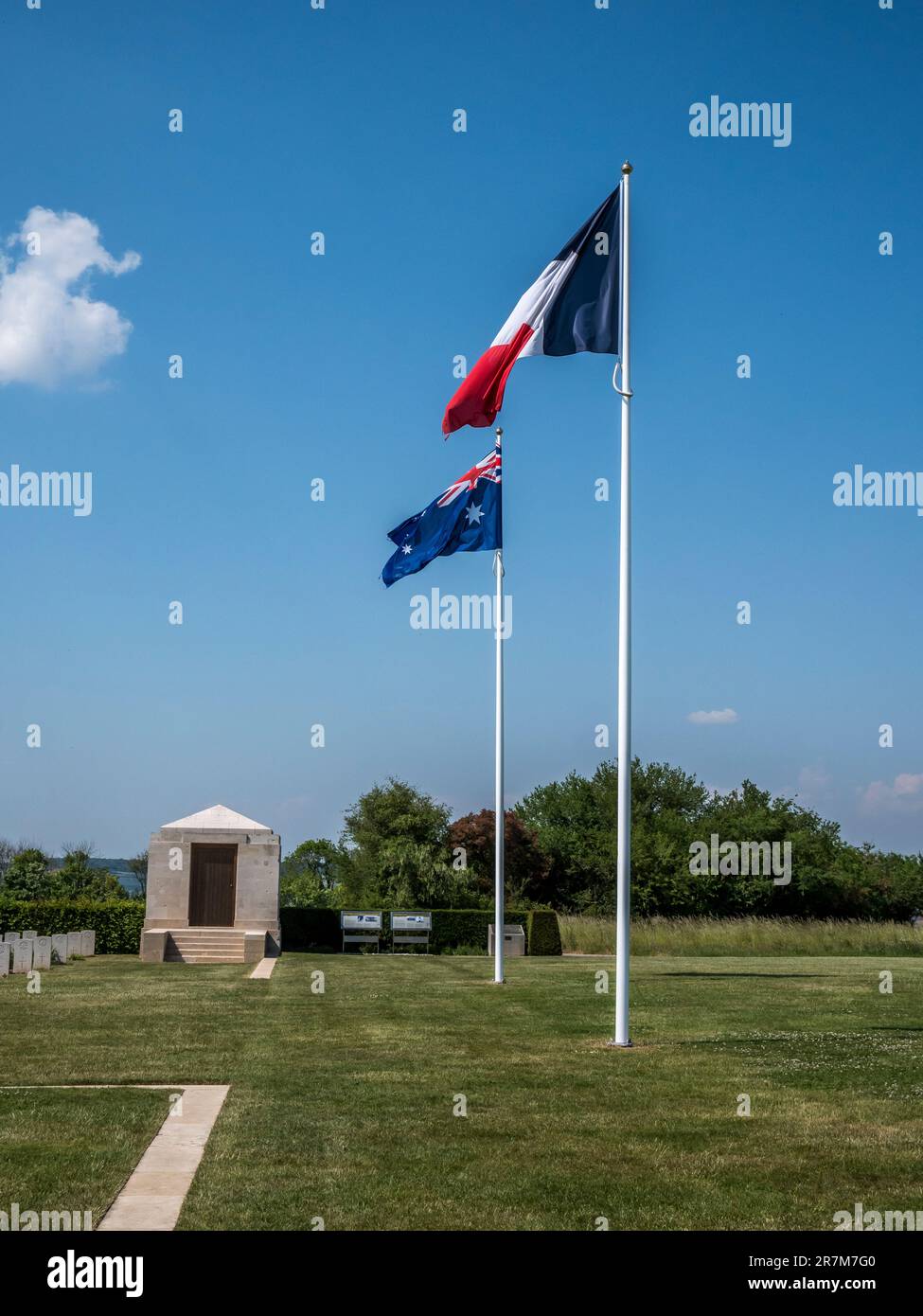 L'image est celle du mémorial de guerre national australien de Villers