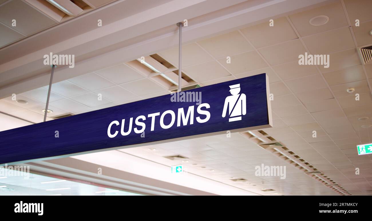 Panneau de douane de voyage à l'aéroport. TVA taxe à l'importation Banque D'Images