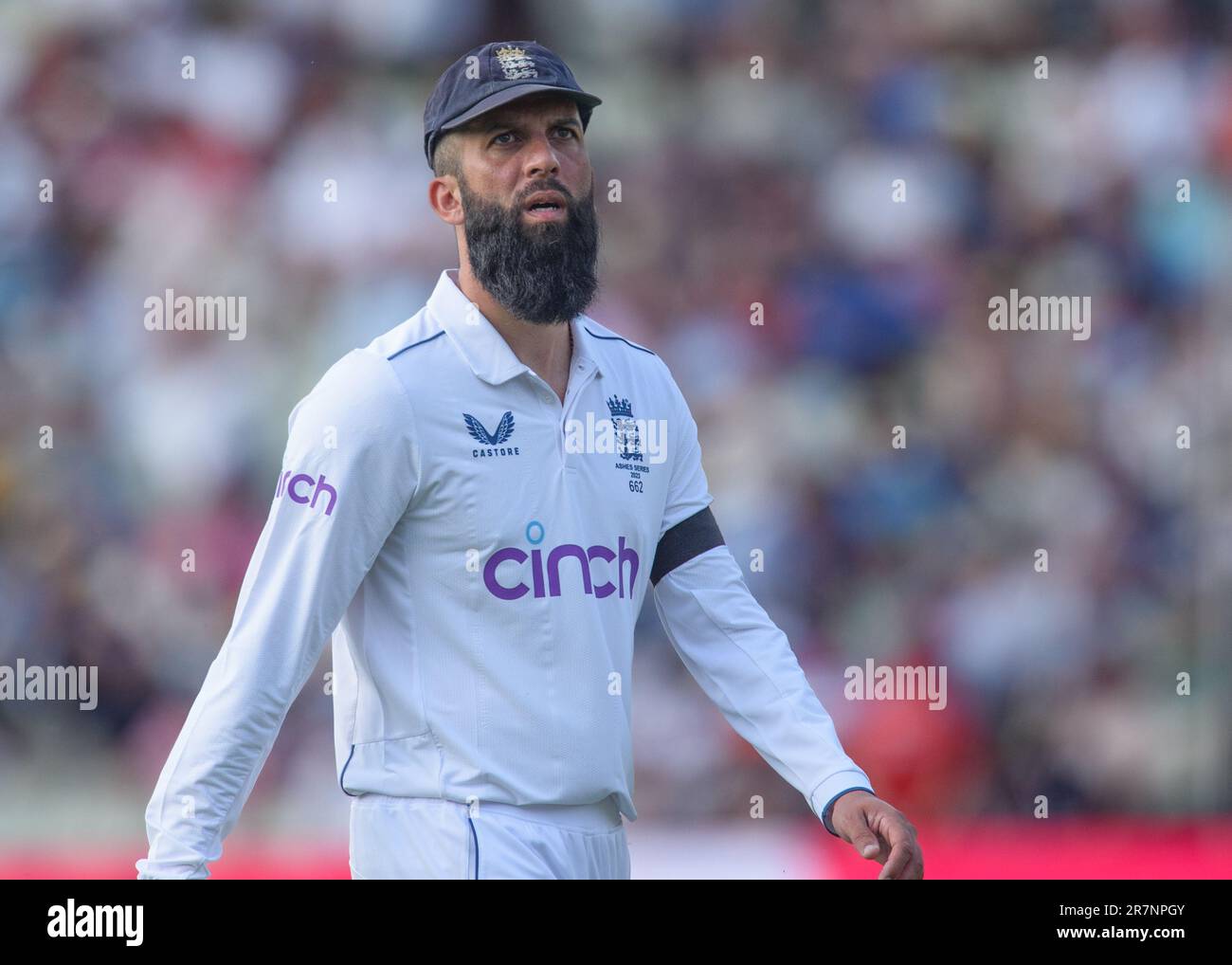 Edgbaston Cricket Stadium, Birmingham, Royaume-Uni. 16 juin 2023 à 1100H. England Men v Australia Men dans le Ashes Cricket Test Match Day 1. Mohem Ali (Angleterre). Photo : Mark Dunn/Alamy, Banque D'Images