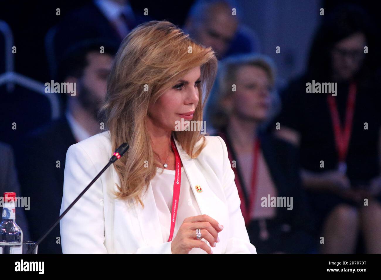 Saint-Pétersbourg, Russie. 16th juin 2023. Eugeniya Uvarkina, Chef de la ville de Lipetsk, assiste à une session sur la science biomédicale comme facteur clé pour atteindre la sécurité nationale dans le cadre de la St. Forum économique international de Petersbourg 2023 (SPIEF 2023). Crédit : SOPA Images Limited/Alamy Live News Banque D'Images