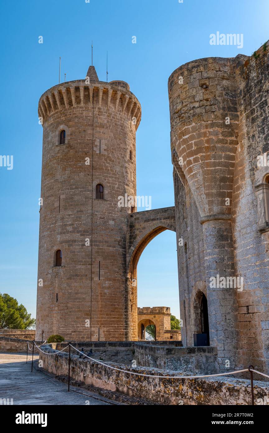 Vue extérieure du château Bellver à Palma de Majorque - Espagne. Banque D'Images