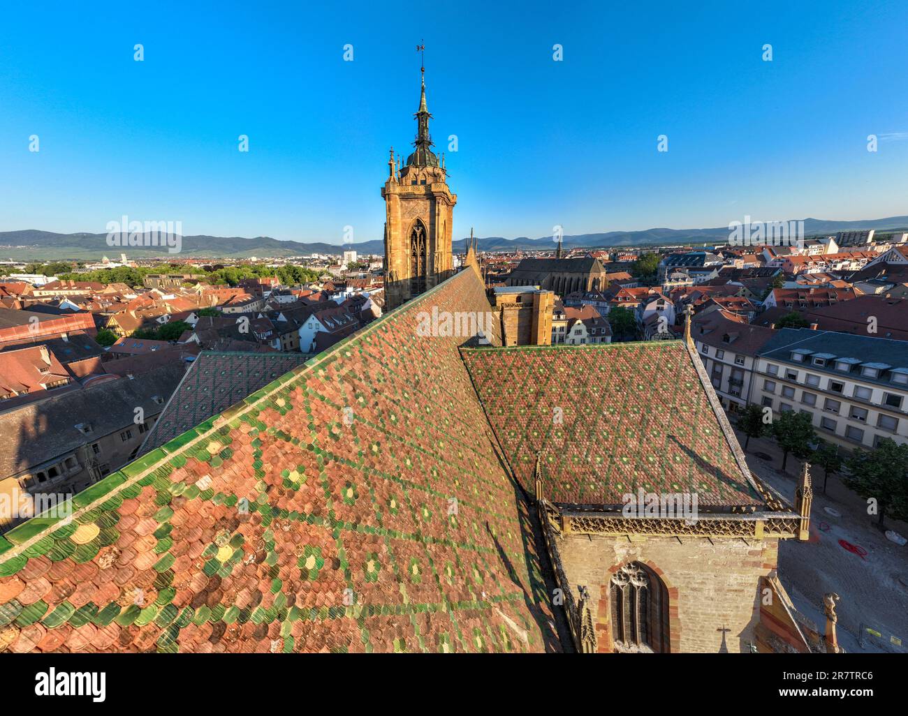 Photographie aérienne de l'église Saint-Martin - Eglise Saint-Martin, église à Colmar, dans le Haut-Rhin, Alsace, France Banque D'Images
