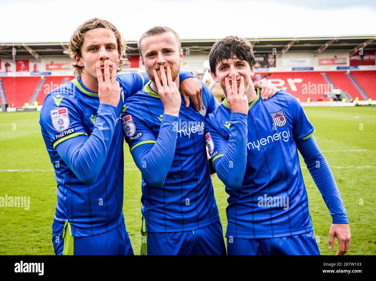 Grimsby célèbre la victoire lors du match de football Sky Bet EFL League 2 entre Doncaster Rovers FC et Grimsby Town FC au stade Eco-Power, Banque D'Images