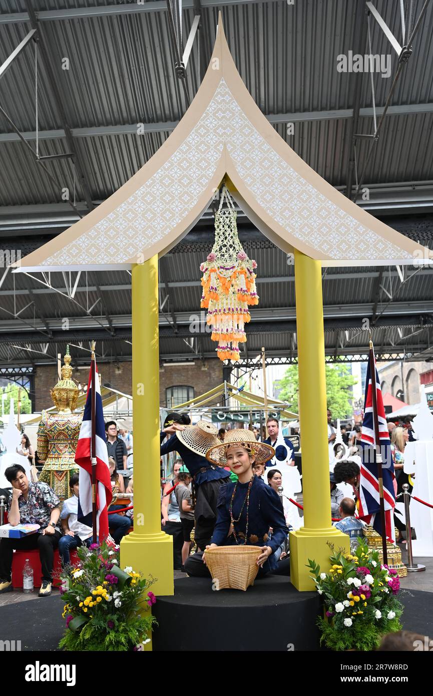 Londres, Royaume-Uni. 17 juin 2023. Des spectacles culturels thaïlandais et une délicieuse cuisine thaïlandaise à la Thaïlande Showcase Day 2 au Canopy Market - Londres. Crédit : voir Li/Picture Capital/Alamy Live News Banque D'Images