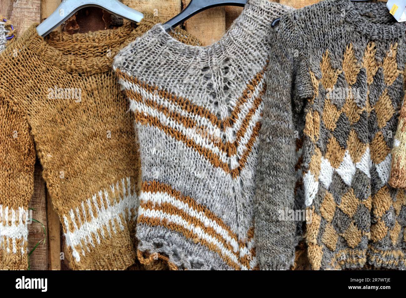 Décoration de vêtements traditionnels en laine et en textile sur l'île de Chiloe au Chili Banque D'Images