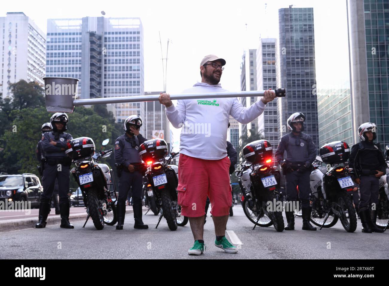 Édition 15th de la Marche de la marijuana avec le thème "anti-Prohibitionnisme pour une affaire de classe - réparation pour la nécessité" ce samedi, le 17th, sur l'Avenida Paulista, région centrale de São Paulo. Credit: Brésil photo Press/Alamy Live News Banque D'Images