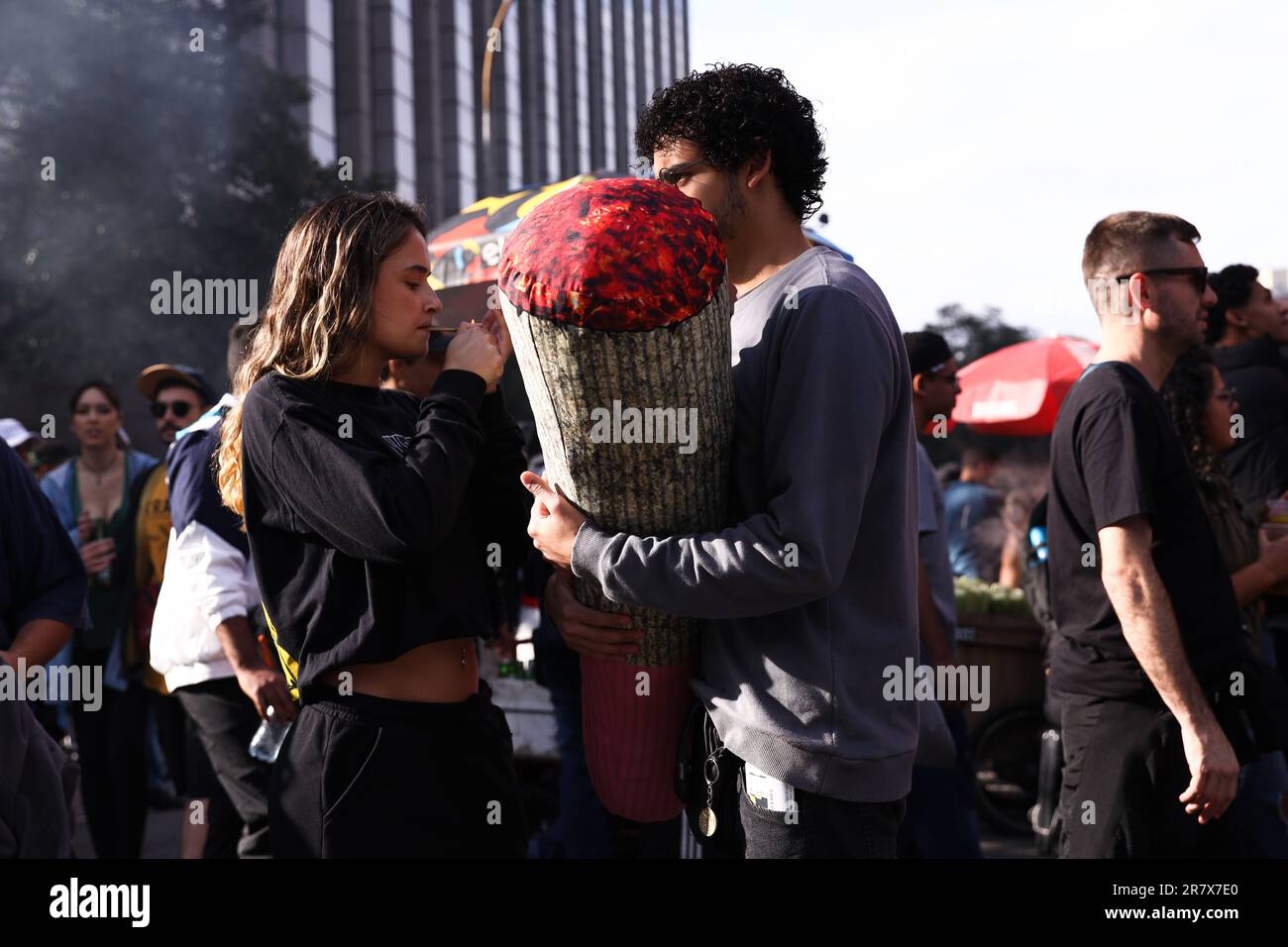 Édition 15th de la Marche de la marijuana avec le thème "anti-Prohibitionnisme pour une affaire de classe - réparation pour la nécessité" ce samedi, le 17th, sur l'Avenida Paulista, région centrale de São Paulo. Credit: Brésil photo Press/Alamy Live News Banque D'Images