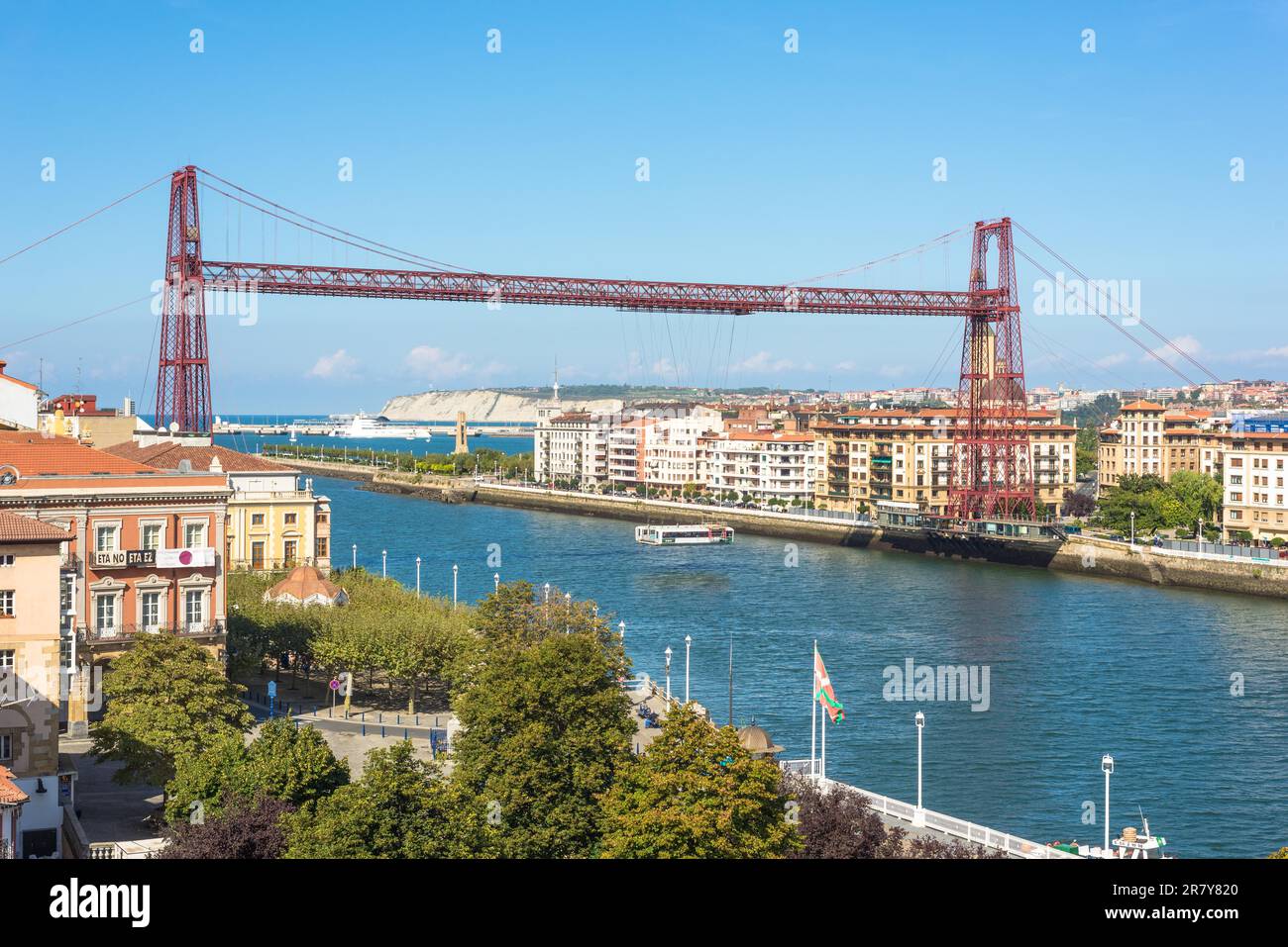 Le pont Vizcaya est un pont de transport qui relie les villes de Portugalete et Las Arenas près de Bilbao, pays basque, Espagne. C'est le Banque D'Images