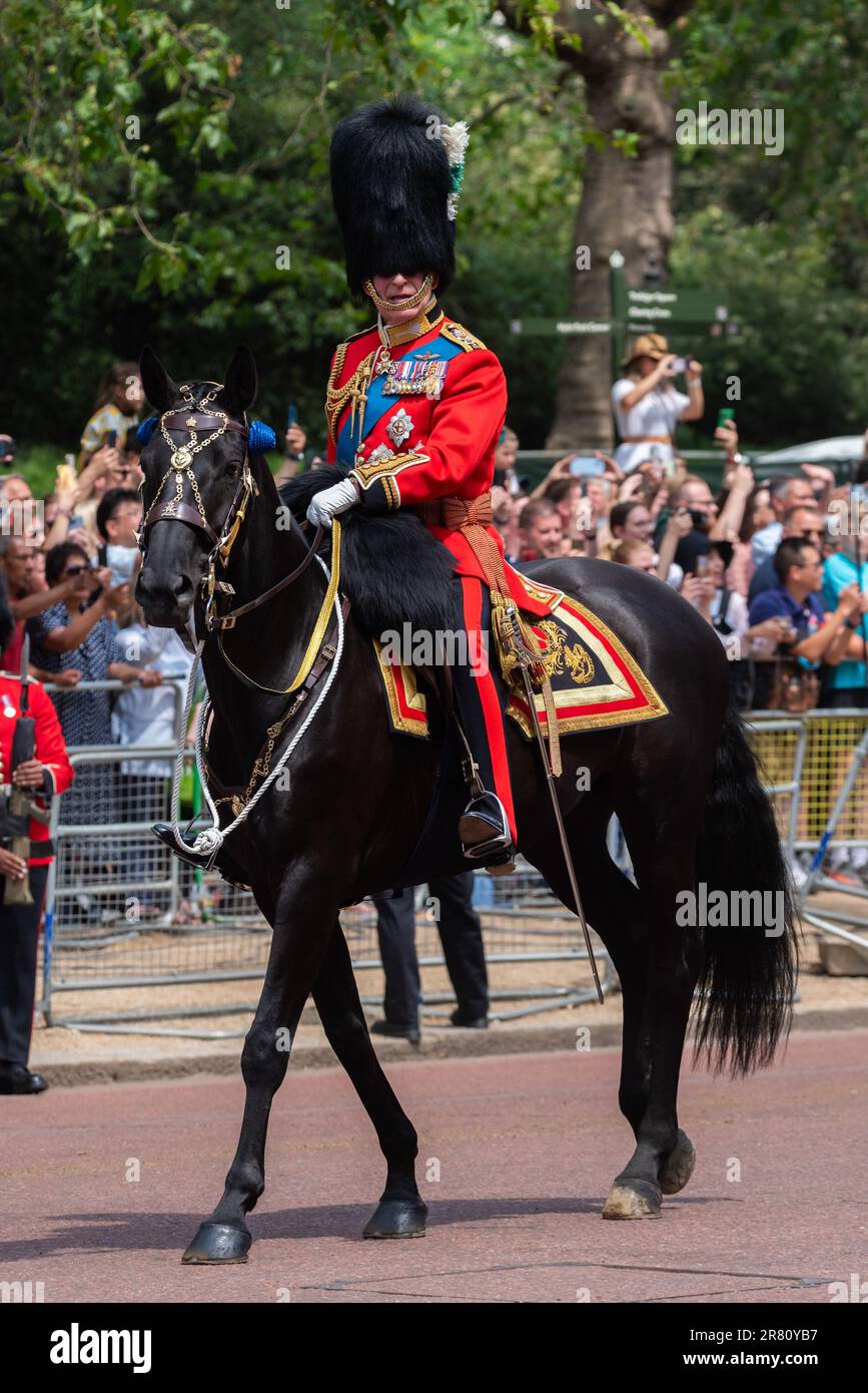 Le roi Charles III à cheval Noble à Trooping The Color 2023 dans le Mall, Londres, Royaume-Uni. Banque D'Images