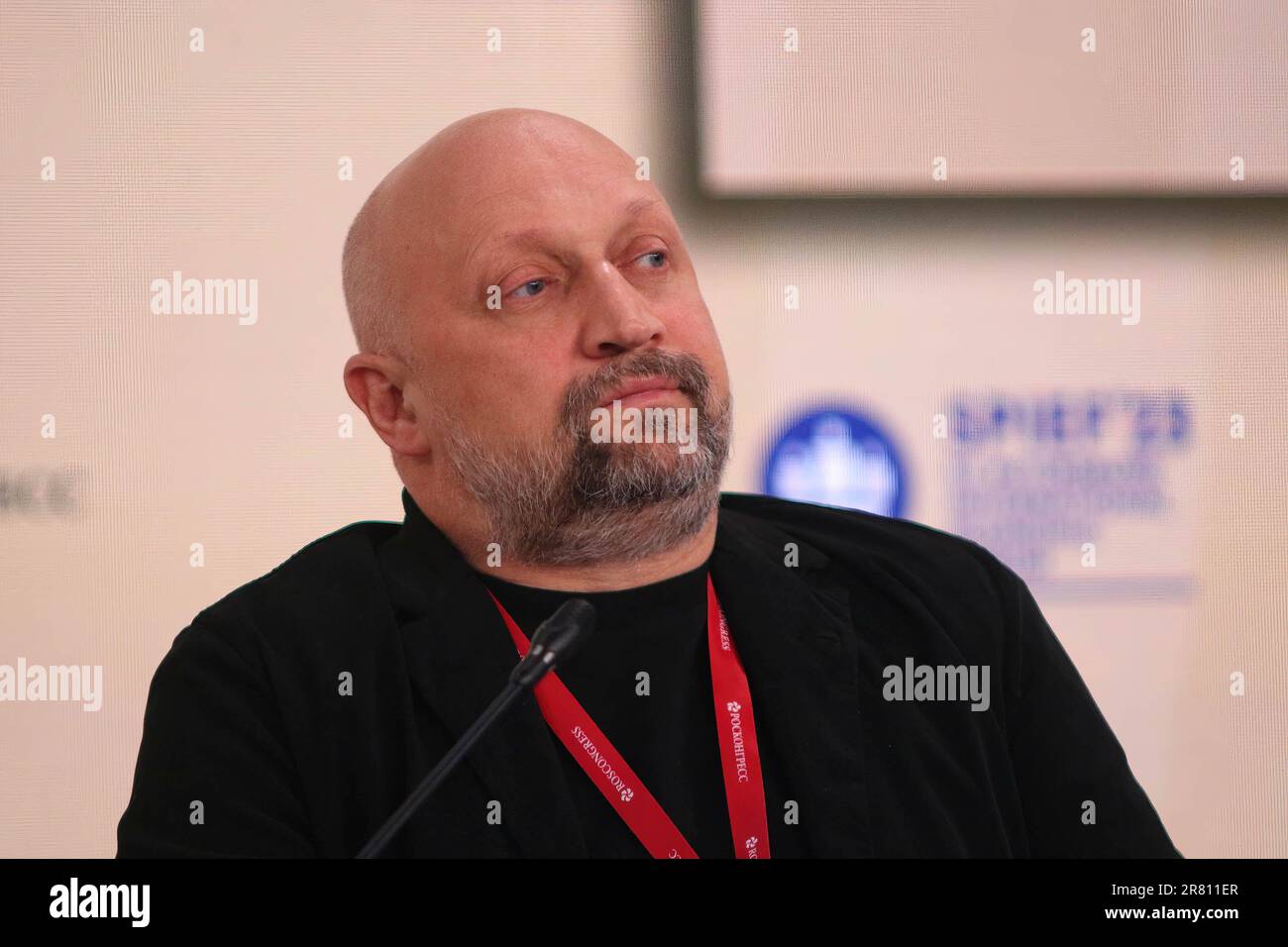 Saint-Pétersbourg, Russie. 14th juin 2023. Gosha Kutsenko, acteur de théâtre et de cinéma, producteur, fondateur, Fondation pour le soutien des personnes handicapées souffrant de paralysie cérébrale et de traumatisme crânien « la vie avec la paralysie cérébrale » assiste à une session sur le développement d'une communauté inclusive : Dialogue tripartite sur le rôle de l'inclusion dans le développement de la Potentia humaine russe dans le cadre de la St. Forum économique international de Petersbourg 2023 (SPIEF 2023). (Photo de Maksim Konstantinov/SOPA Images/Sipa USA) crédit: SIPA USA/Alay Live News Banque D'Images