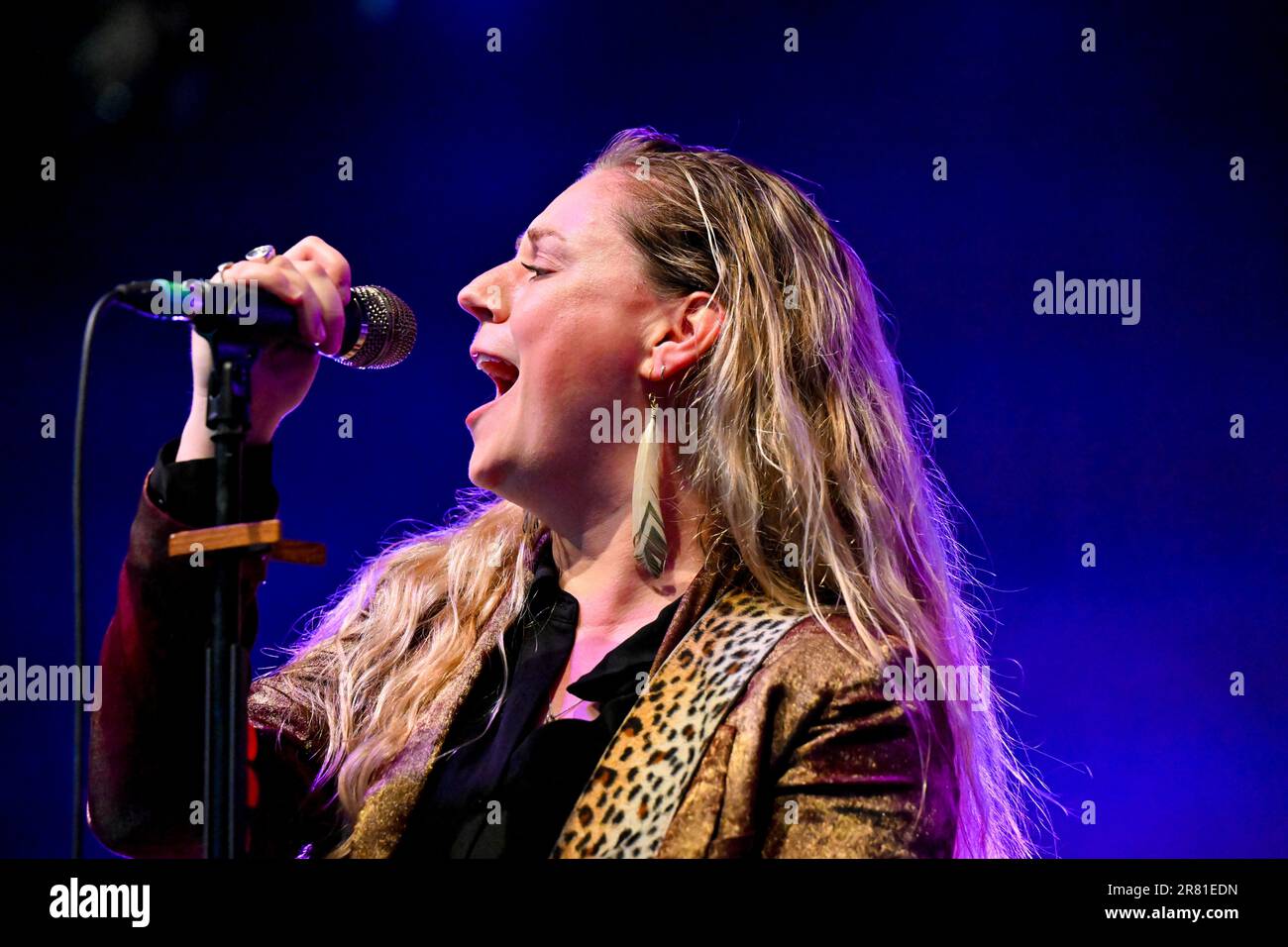 Eridge, Royaume-Uni. 18th juin 2023. Eridge Park, Eridge, Kent, Royaume-Uni sur 18 juin 2023. Joanne Shaw Taylor sur la scène de la tente Ridge au festival du cerf noir d'Americana dans le parc d'Eridge, Eridge, Kent, Royaume-Uni sur 18 juin 2023. Credit: Francis Knight/Alay Live News Banque D'Images