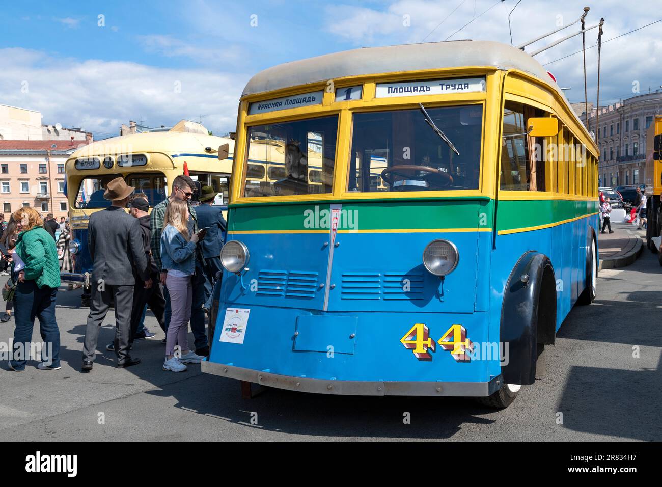 SAINT-PÉTERSBOURG, RUSSIE - 20 MAI 2023 : le trolleybus soviétique YATB-1 (1936) à l'occasion du festival international des transports du SPB TransportFest Banque D'Images