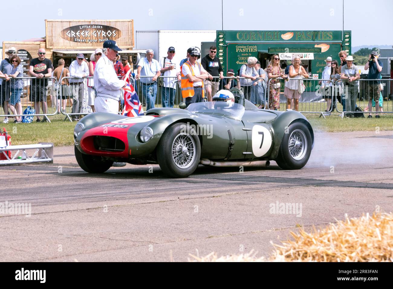 Voiture de course Allard à l'épreuve de volant au Bicester Heritage 2023 Banque D'Images