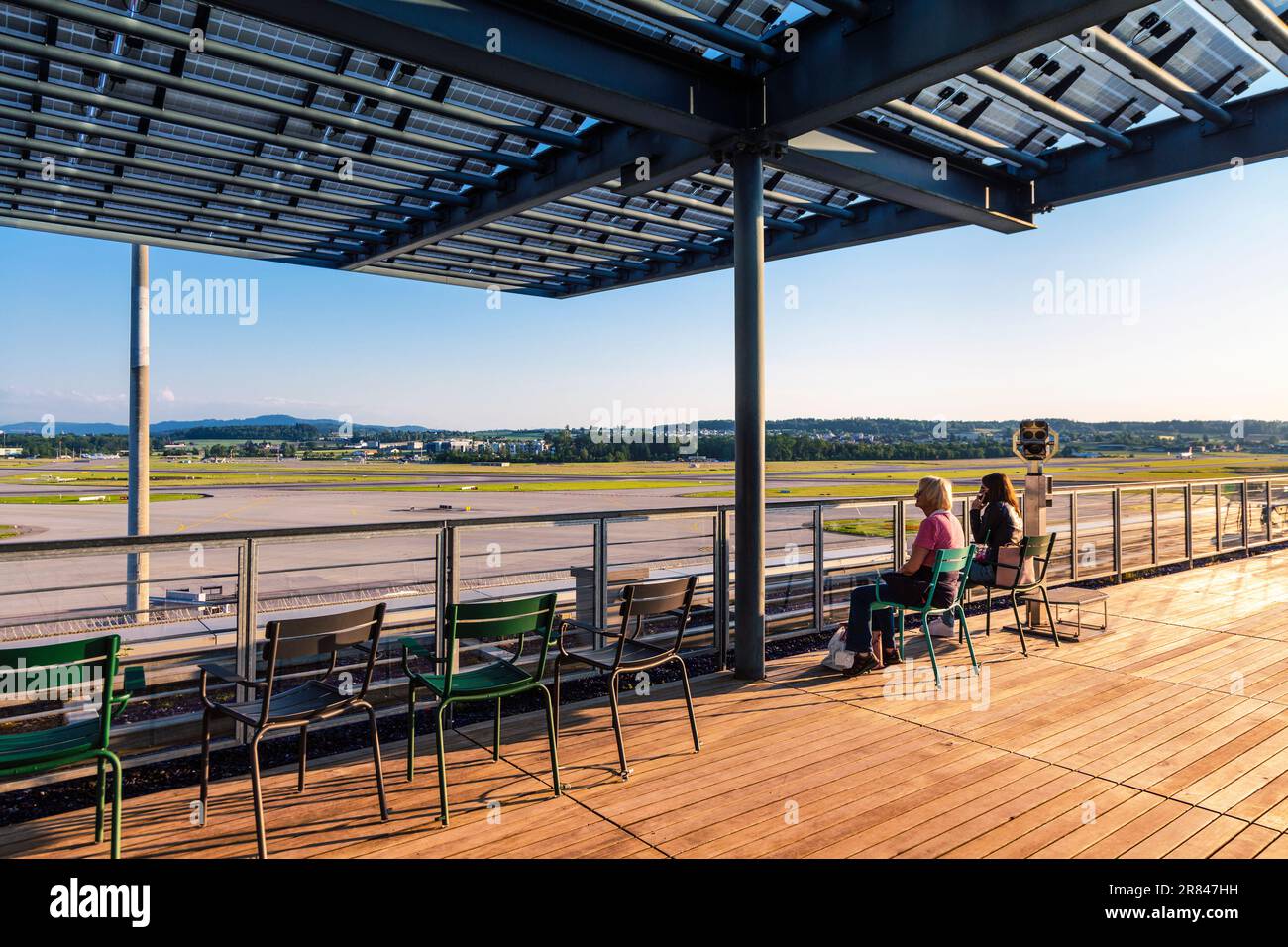 Terrasse d'observation à l'aéroport de Zurich, Suisse Banque D'Images