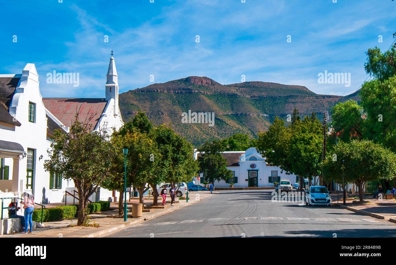 Direction Drostdy Hotel. Scène de rue à Parsonage Street, Graaff-Reinet, Eastern Cape, Afrique du Sud. Banque D'Images