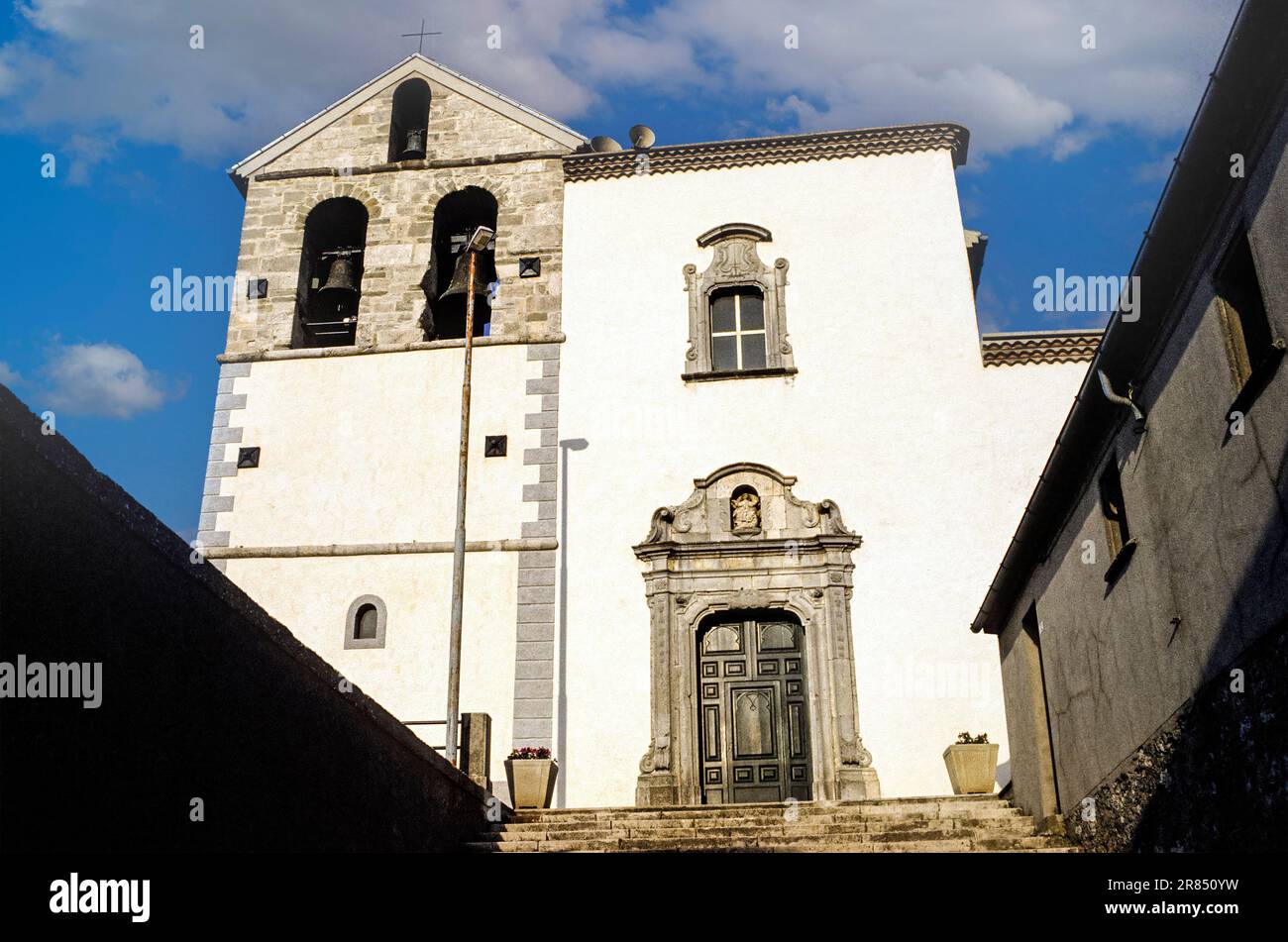 Italie Molise Pietrabbondante Église Saint Maria Assunta Banque D'Images