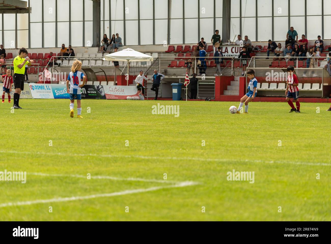 Illa de Arousa, Pontevedra, Espagne. 10th, 2023. Les matchs entre les équipes enregistrées se rapprochent de plus en plus. Banque D'Images