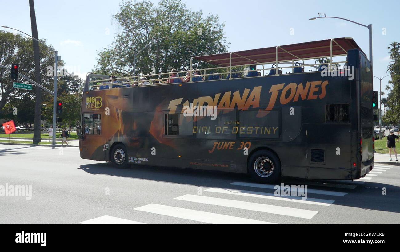 Beverly Hills, Californie, États-Unis 18th juin 2023 Disney IIndiana Jones et le Dial of Destiny bus sur 18 juin 2023 à Beverly Hills, Californie, États-Unis. Photo par Barry King/Alay stock photo Banque D'Images