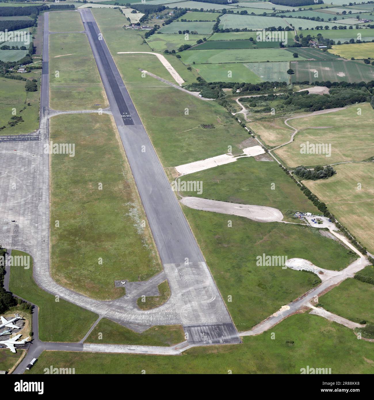 Vue aérienne de l'hippodrome d'Elvington Airfield, près de York, Royaume-Uni Banque D'Images