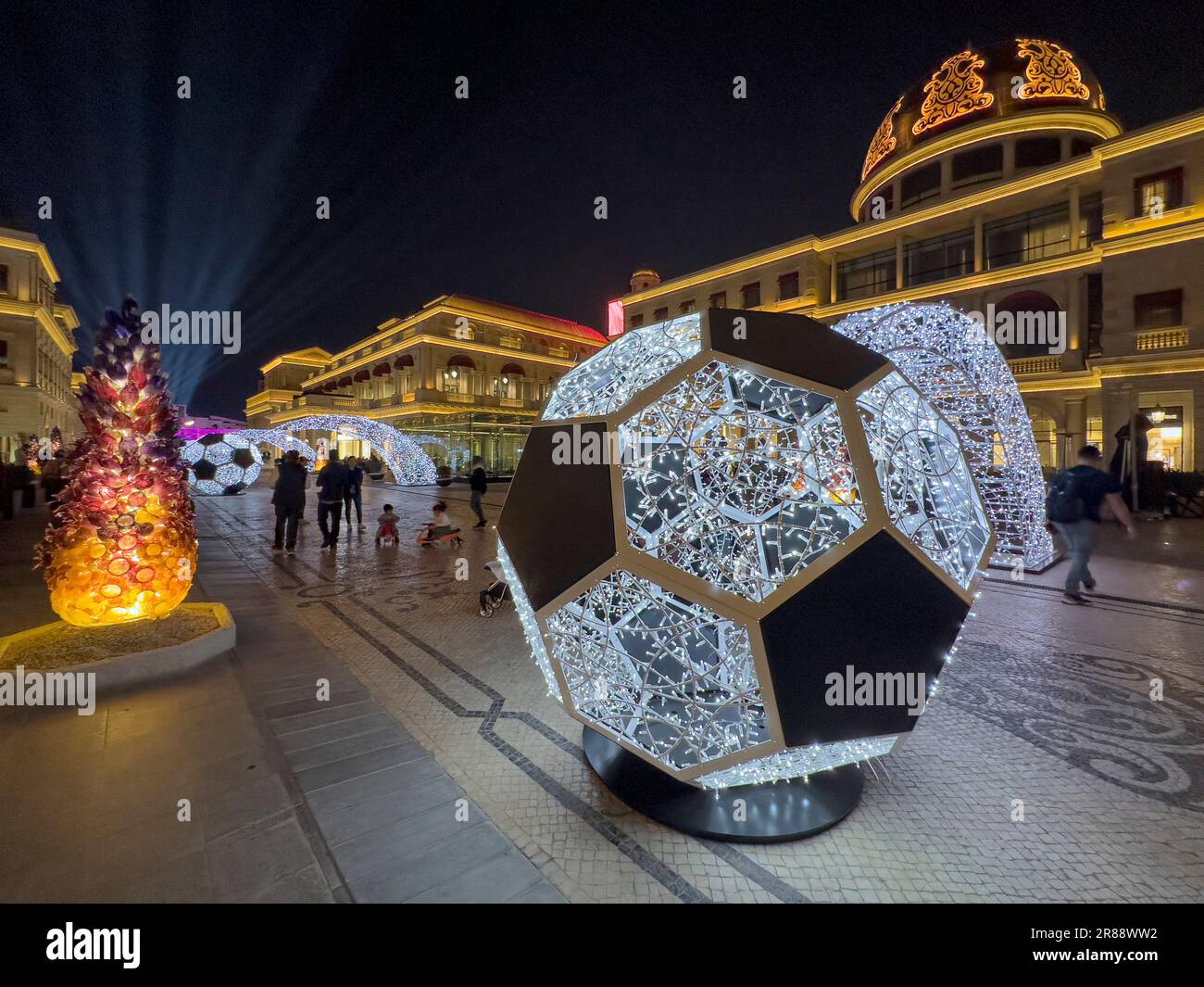 Katara Village culturel vue des Galeries Lafayette, Katara Mall destination touristique populaire à Doha, Qatar Banque D'Images