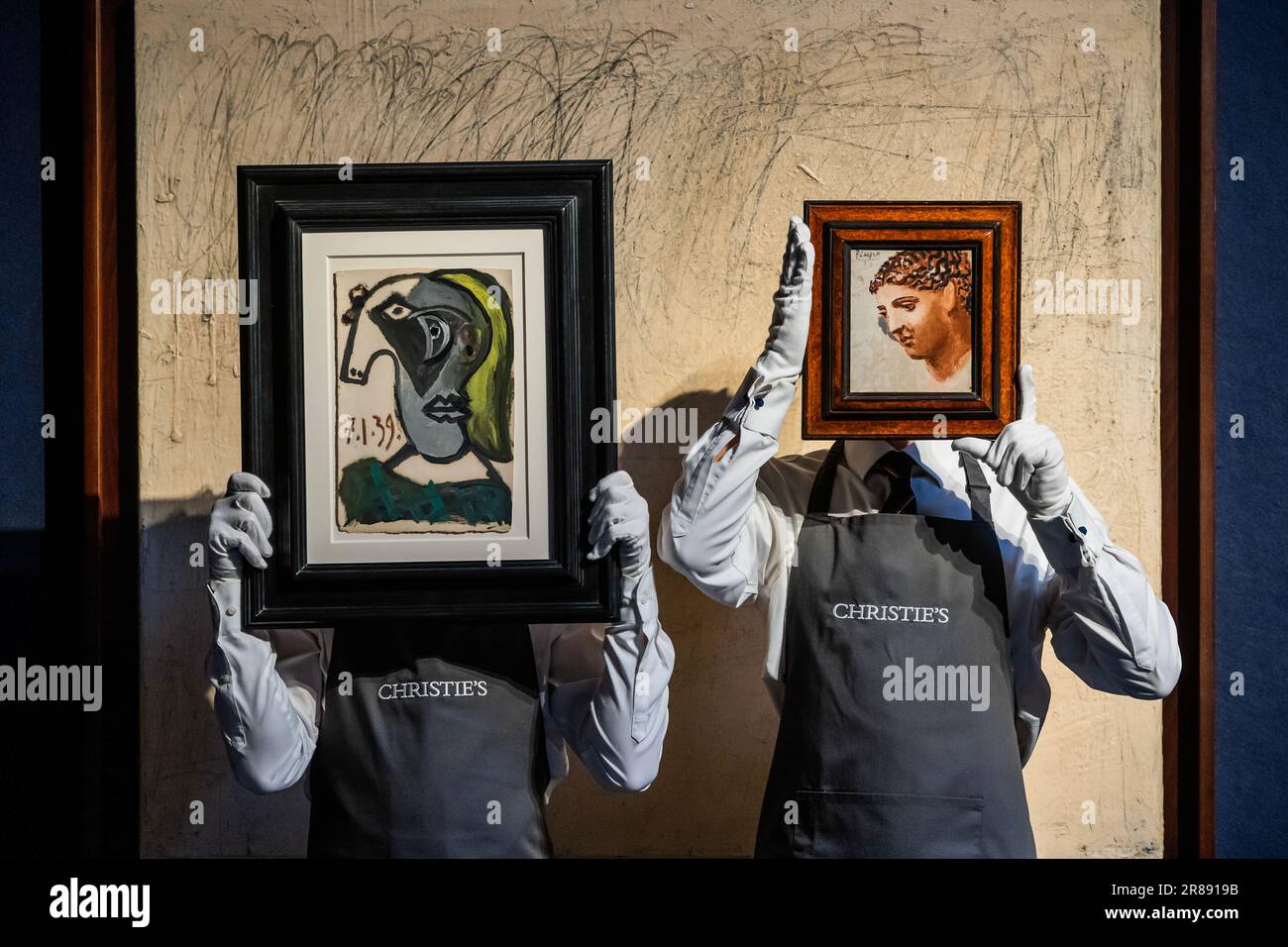 Londres, Royaume-Uni. 20th juin 2023. PABLO PICASSO (1881-1973), tête de femme (Dora Maar), estimation GBP 500 000 - GBP 800 000 avec tête de femme, peint à Fontainebleau à l'été 1921, estimation: GBP 700 000 - GBP 1 000 000 - Aperçu de Christie's 20th/21st Century: London Evening sale. Il met en valeur le dynamisme du portrait au fil des siècles, coïncidant avec la réouverture au public du National Portrait Gallery de Londres. Crédit : Guy Bell/Alay Live News Banque D'Images