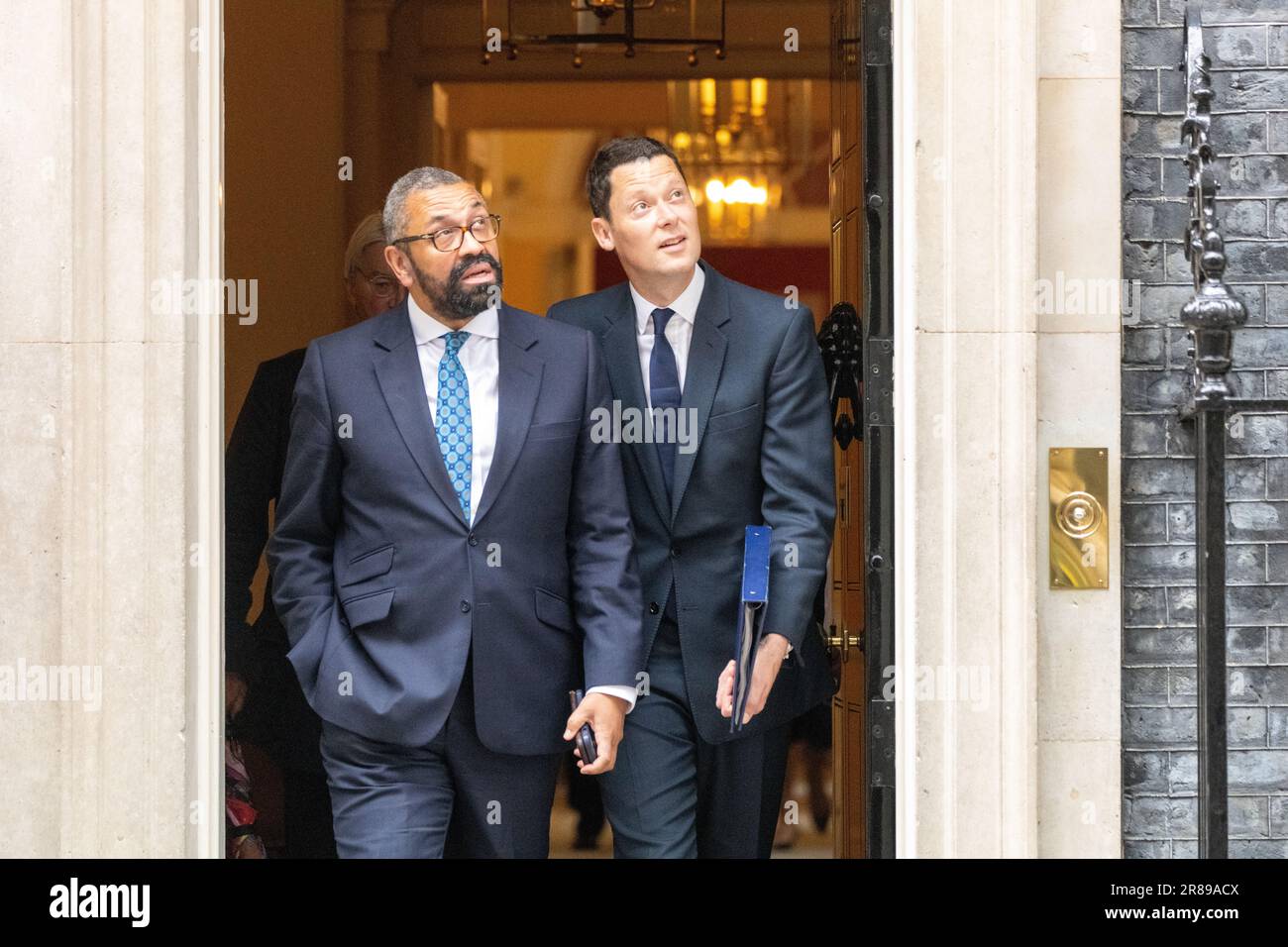 Londres, Royaume-Uni. 20th juin 2023. James, ingénieusement secrétaire aux Affaires étrangères, et Alex Chalk, Lord Chancelier et secrétaire d'État à la Justice, lors d'une réunion du Cabinet au 10 Downing Street Londres. Crédit : Ian Davidson/Alay Live News Banque D'Images