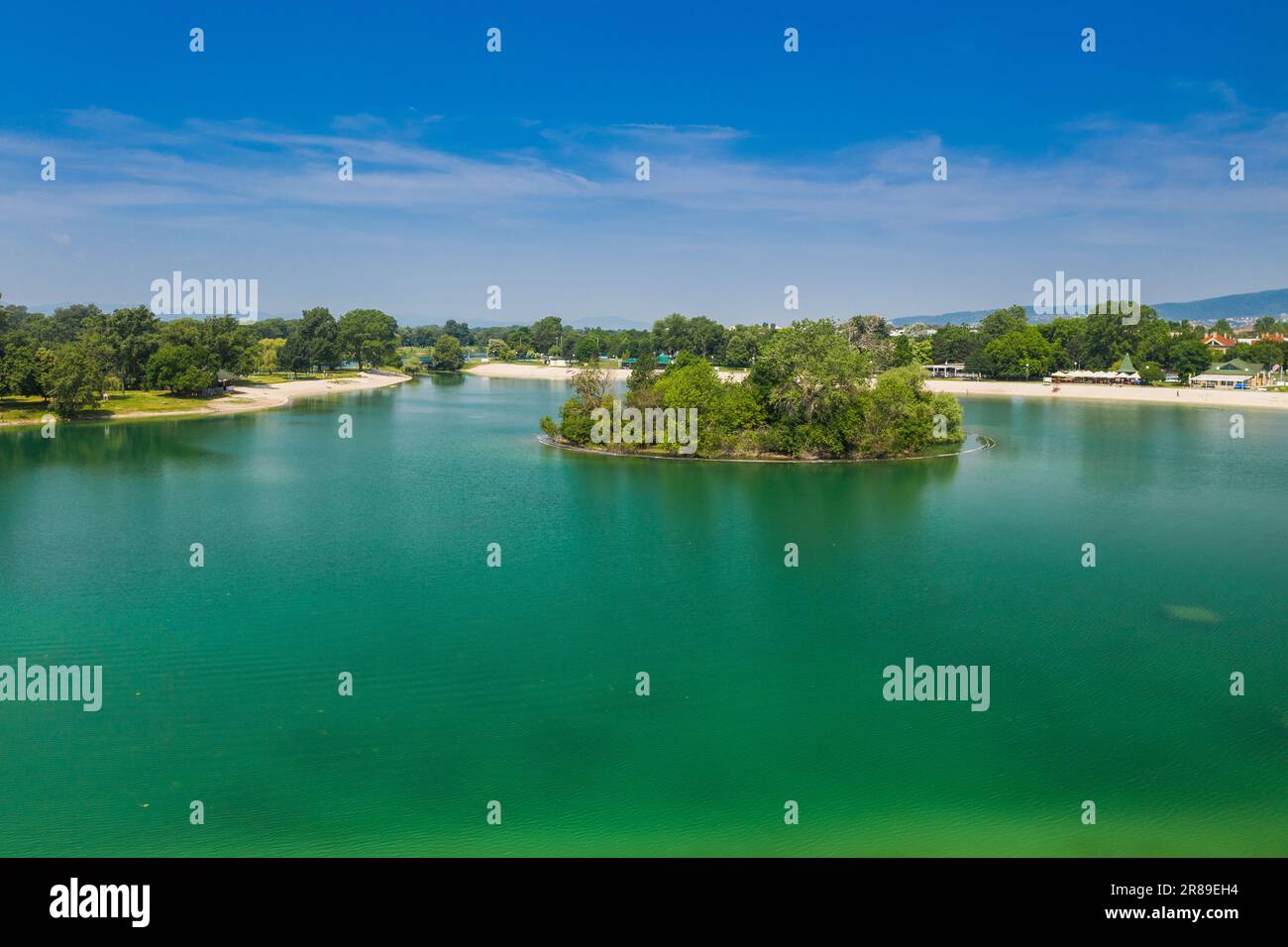 Vue aérienne du lac Jarun à Zagreb, Croatie, destination touristique Banque D'Images
