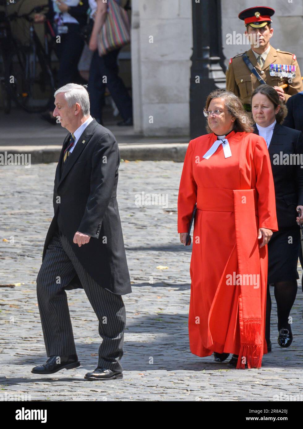 Sir Lindsay Hoyle (Président de la Chambre des communes) et son personnel lors d'une cérémonie à Westminster marquant le début de la semaine des forces armées, le 2023 juin Banque D'Images