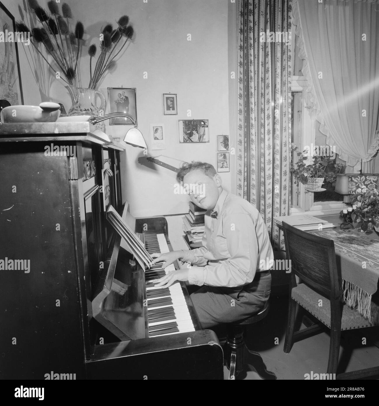 Actuel 33-7-1960: Compositeur au 14 Trond Kverno, 14 ans, a appris avec Knut Nystedt, et compose de la musique. Photo: Ivar Aaserud / Aktuell / NTB ***PHOTO NON TRAITÉE*** Banque D'Images