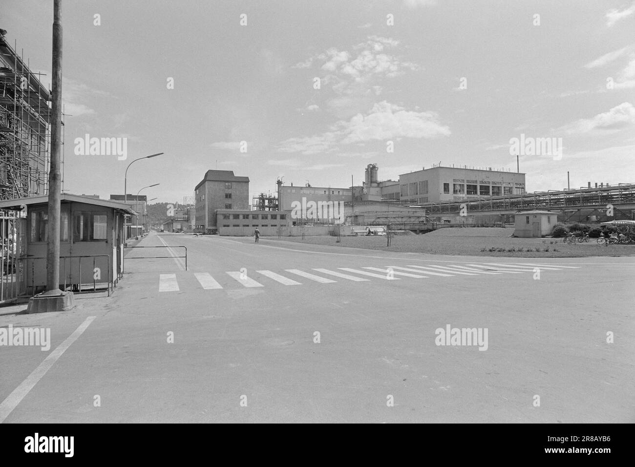 Actuellement 29 - 7 - 1974: C'est pourquoi les travailleurs d'Hydro stands4 500 sont en grève à Norsk Hydro. Ce pourrait être une grève assez longue. Photo: Sverre A. Børretzen / Aktuell / NTB ***PHOTO NON TRAITÉE*** Banque D'Images