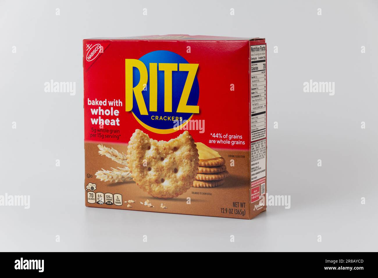 ST. PAUL, MN, Etats-Unis - 4 JUIN 2023 : craquelins de blé entier Ritz et logo de marque. Banque D'Images