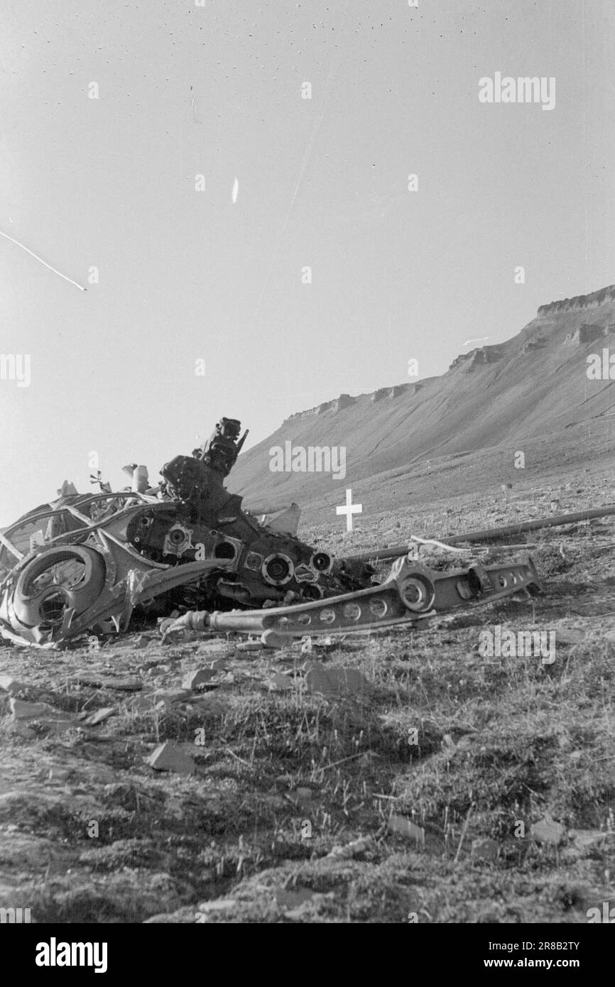 Réel 18-1947: Avant-poste norvégien SvalbardNorvégien dans l'océan Arctique actuellement en visite à Longyearbyen à Svalbard et donnant aux lecteurs un goût de la vie comme mineur ou trappeur. Photo : Th. Skotaam / Aktuell / NTB ***PHOTO NON TRAITÉE*** Banque D'Images