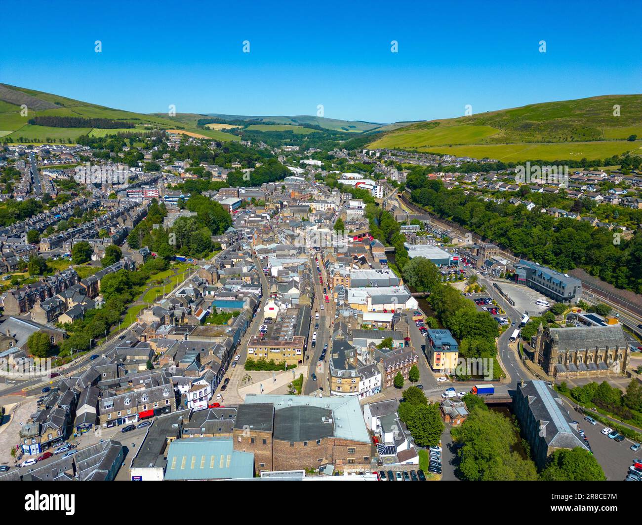 Vue aérienne depuis le drone de la ville de Galashiels aux frontières écossaises, Écosse, Royaume-Uni Banque D'Images