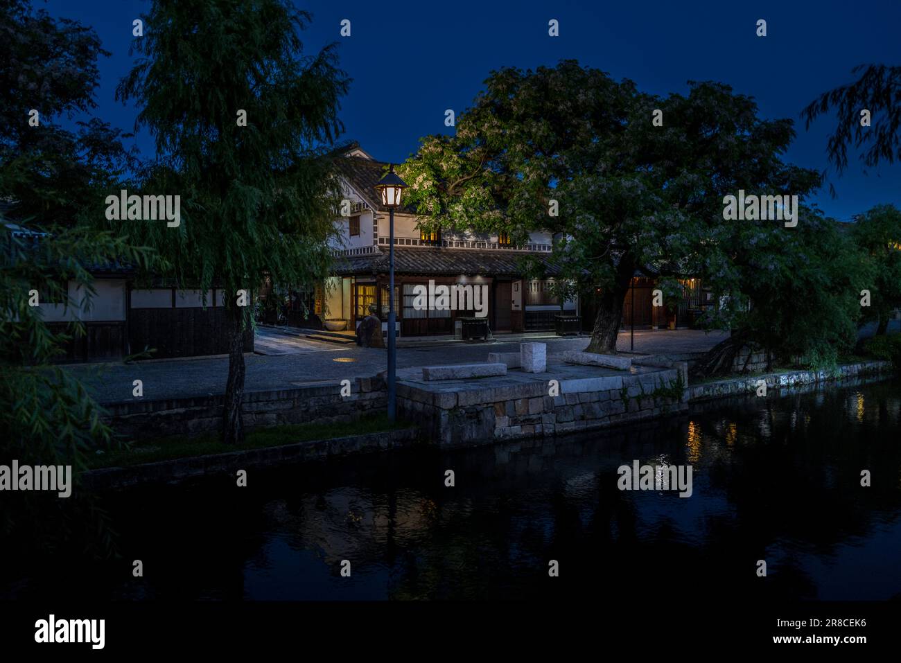 Vue nocturne de Kurashiki, Okayama Japon Banque D'Images